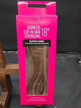 Sattin Strands Seamless Clip-In Hair Extensions 18" - Blonde Ombre